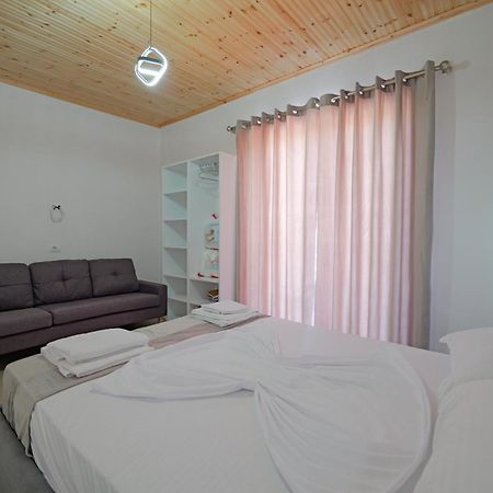 Lago Calmo Villa 卡萨米尔 外观 照片